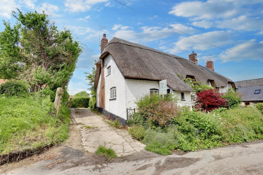 Images for Greystones, Hinton Parva, Wiltshire
